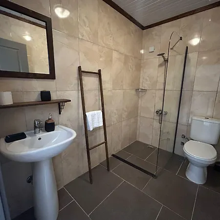Hotel Bhavana Goekova *
