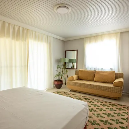 Bhavana Gokova Hotel *